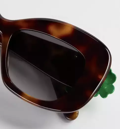 Lunettes Dior à gradignan : la haute couture parisienne dans votre regard - ambiance - christineseo a 8 impasse du moulin...